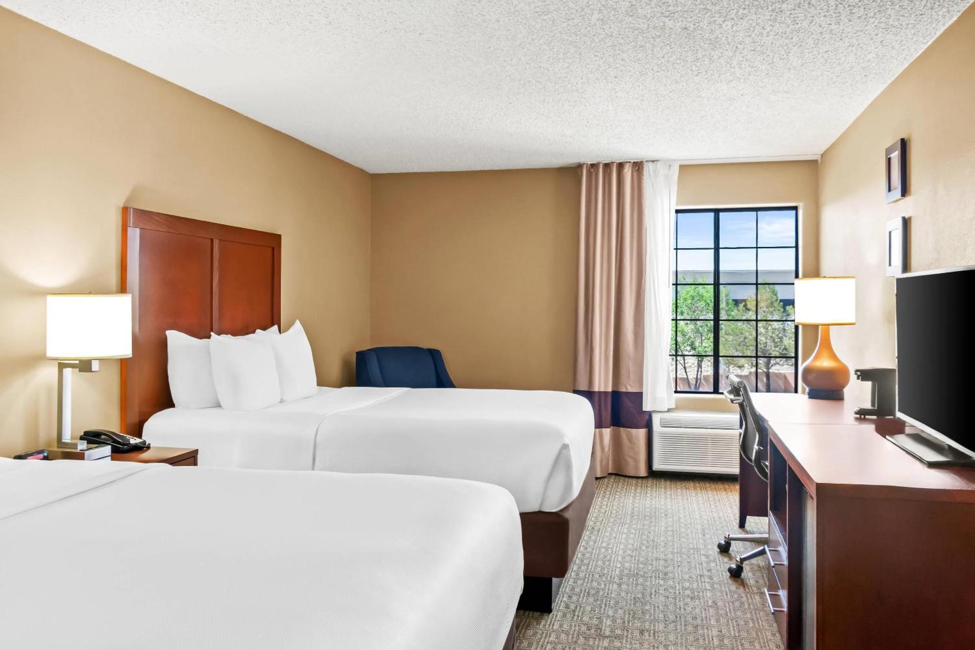 Comfort South Santa Fe